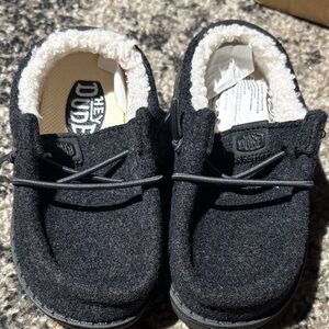 Hey Dude Kids Cozy Black Slippers